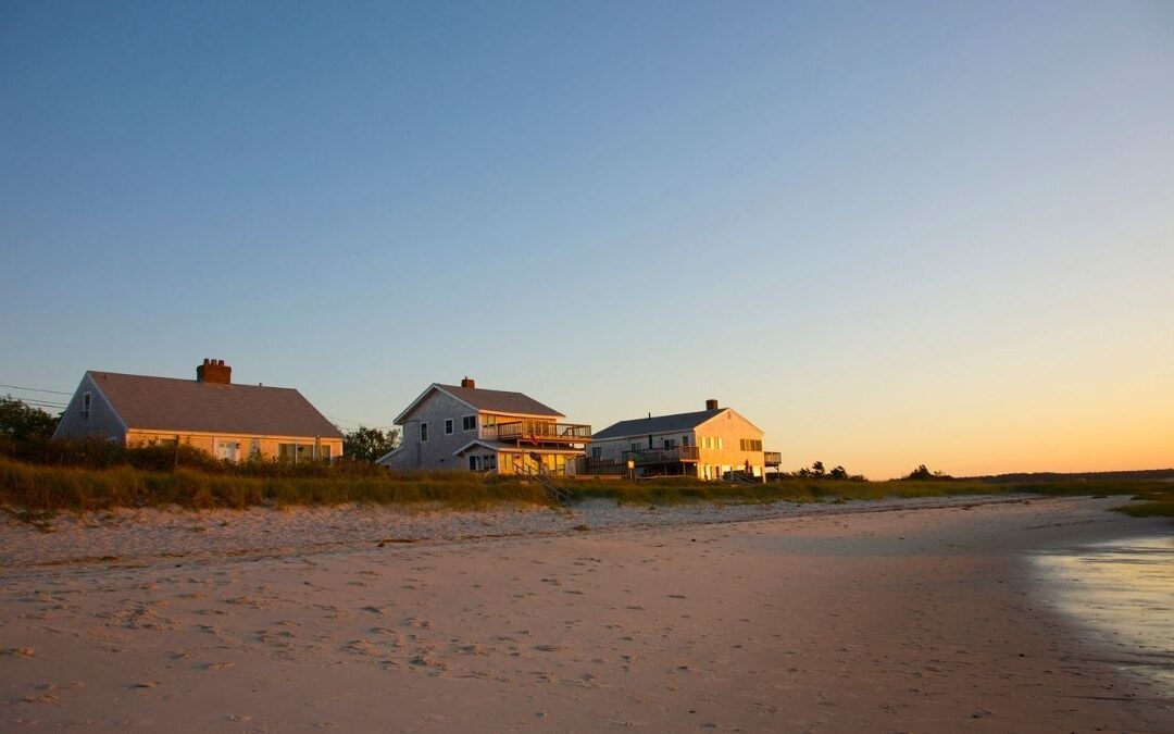 Is It Smarter to Buy or Rent a Second Home?
